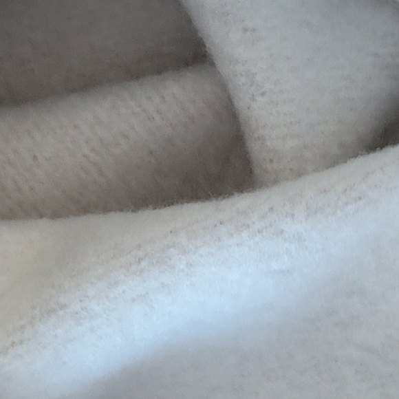 🌼Girls🌼All in Motion tunic sweatshirt Heather oatmeal large - Picture 9 of 9